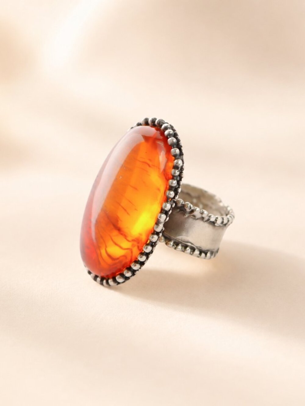 Medieval Baltic Amber Brutalist Ring in 925 Sterling Silver - Picture 6 of 7